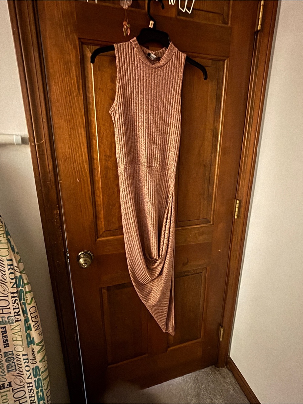 PrettyLittleThing Sleeveless Ribbed Midi Dress in Dusty Rose